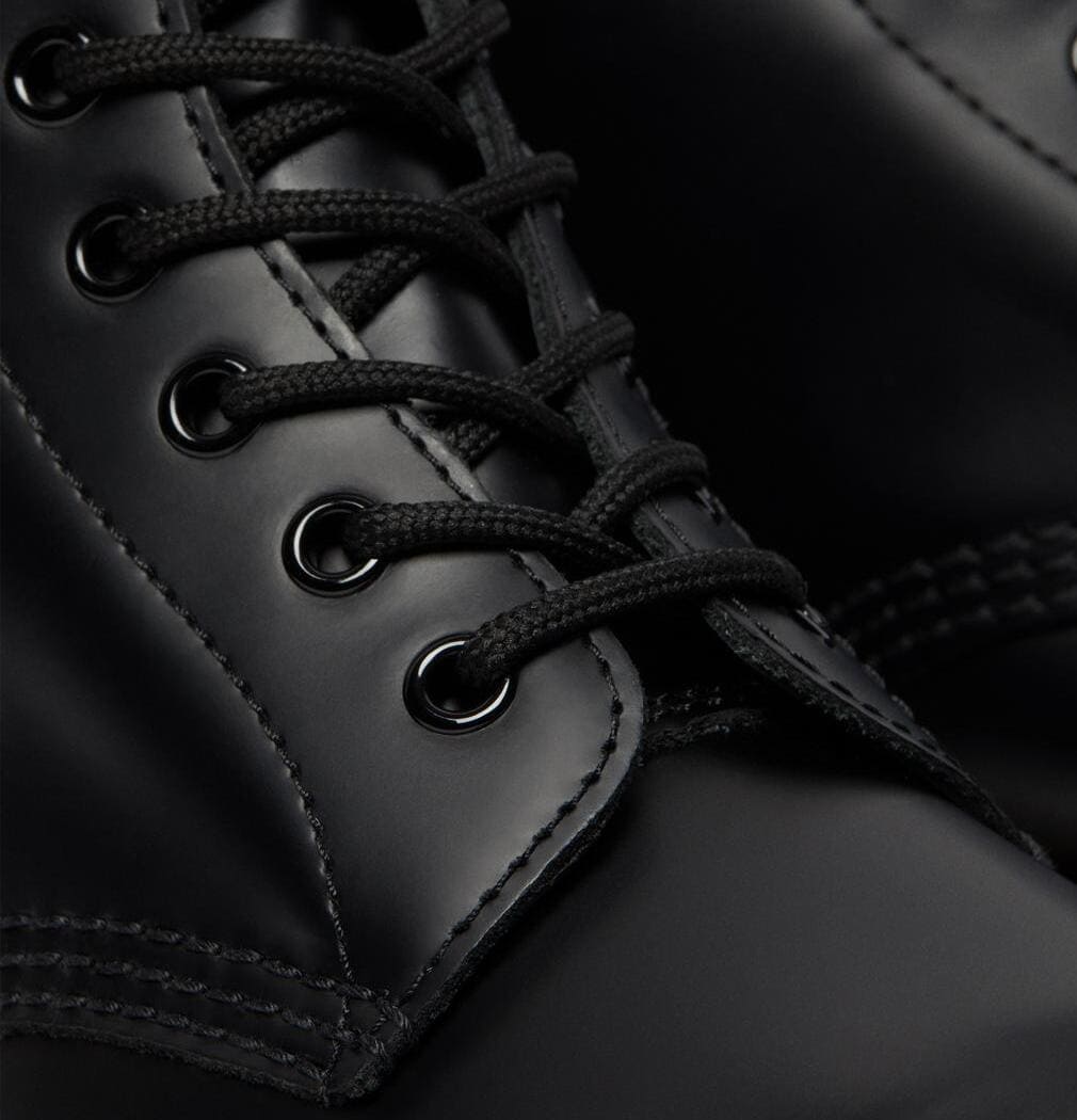 Ботинки Dr. Martens 1460 Smooth Leather Lace Up Boots Black